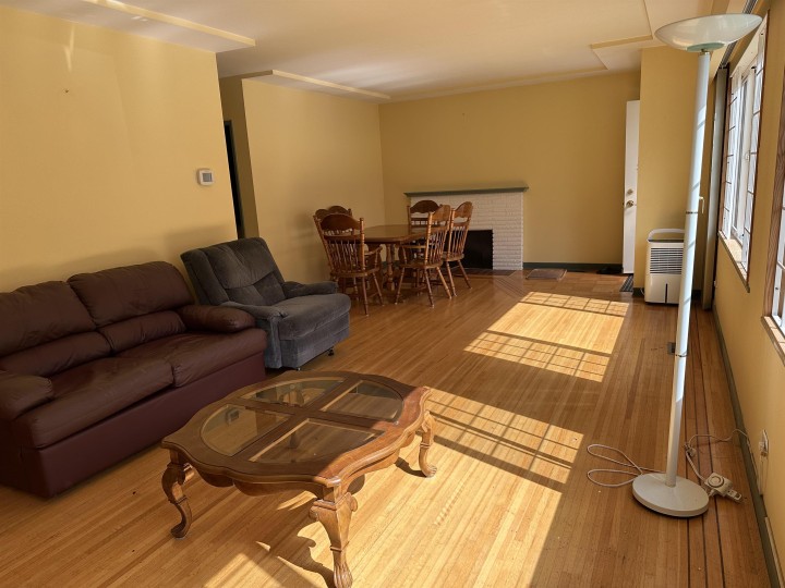 Photo 3 at 7223 Gladstone Street, Fraserview VE, Vancouver East