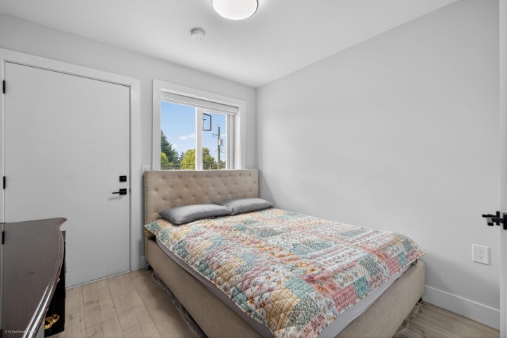 Photo 17 at 6749 Knight Street, South Vancouver, Vancouver East
