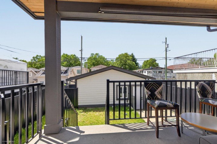 Photo 11 at 6749 Knight Street, South Vancouver, Vancouver East