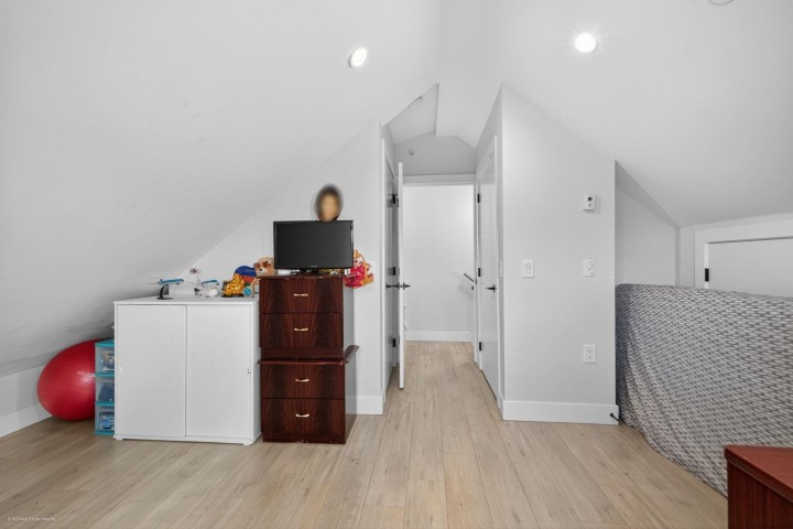 Photo 25 at 6749 Knight Street, South Vancouver, Vancouver East