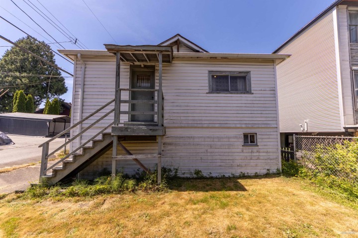 Photo 26 at 824 Semlin Drive, Hastings, Vancouver East