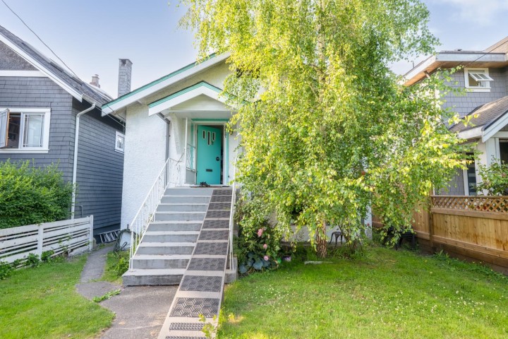 Photo 24 at 3627 W 7th Avenue, Kitsilano, Vancouver West