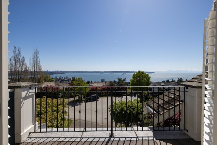 Photo 1 at 2353 Orchard Lane, Queens, West Vancouver