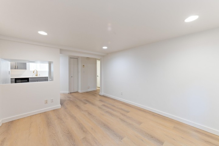 Photo 12 at 2744 W 10th Avenue, Kitsilano, Vancouver West