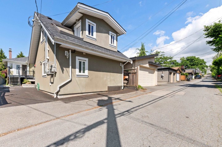 Photo 22 at 2744 W 10th Avenue, Kitsilano, Vancouver West