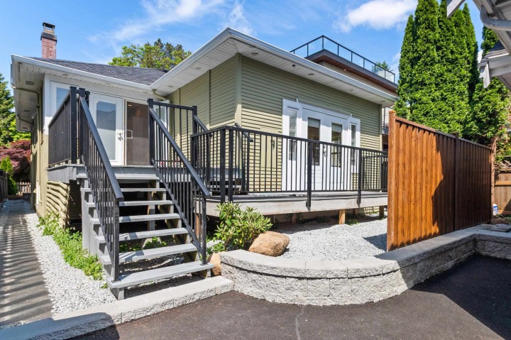 Photo 1 at 2744 W 10th Avenue, Kitsilano, Vancouver West