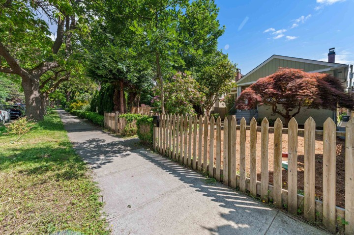 Photo 31 at 2744 W 10th Avenue, Kitsilano, Vancouver West