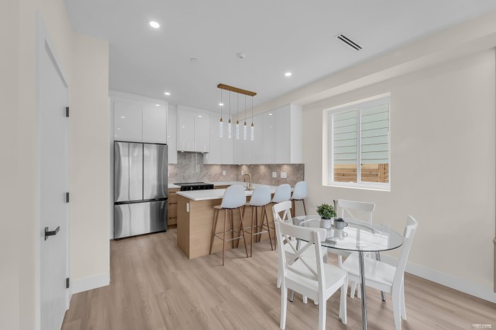 Photo 9 at 1 - 5779 Clarendon Street, Killarney VE, Vancouver East
