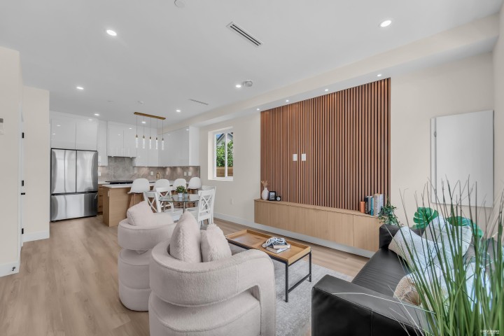 Photo 4 at 1 - 5779 Clarendon Street, Killarney VE, Vancouver East