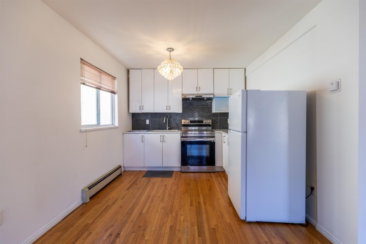 Photo 3 at 1266 E 63rd Avenue, South Vancouver, Vancouver East