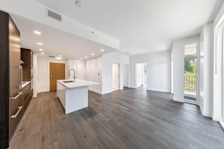 Photo 3 at 305 - 2888 Arbutus Street, Kitsilano, Vancouver West