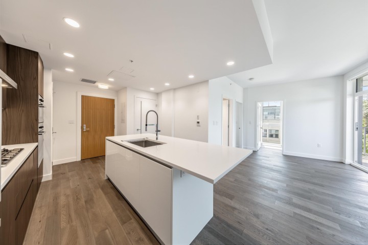 Photo 9 at 305 - 2888 Arbutus Street, Kitsilano, Vancouver West