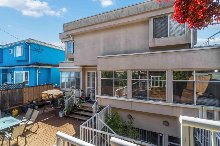 Photo 27 at 2275 Bonaccord Drive, Fraserview VE, Vancouver East