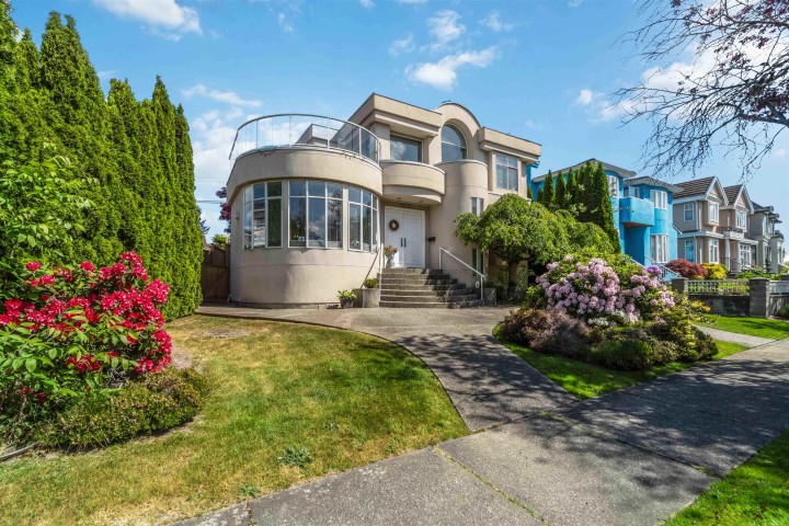 Photo 1 at 2275 Bonaccord Drive, Fraserview VE, Vancouver East