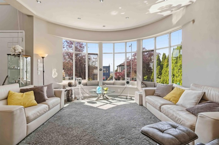 Photo 5 at 2275 Bonaccord Drive, Fraserview VE, Vancouver East