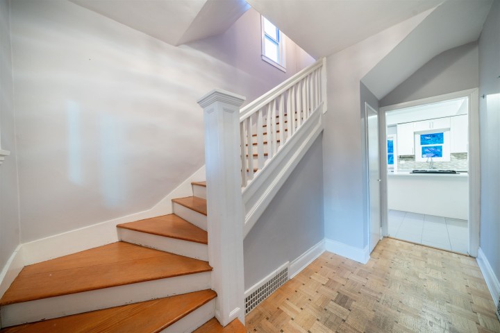 Photo 15 at 2528 Adanac Street, Renfrew VE, Vancouver East