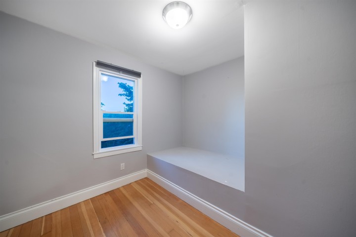 Photo 21 at 2528 Adanac Street, Renfrew VE, Vancouver East