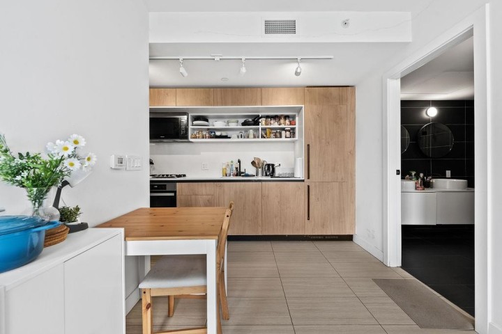 Photo 6 at 2504 - 5058 Joyce Street, Collingwood VE, Vancouver East