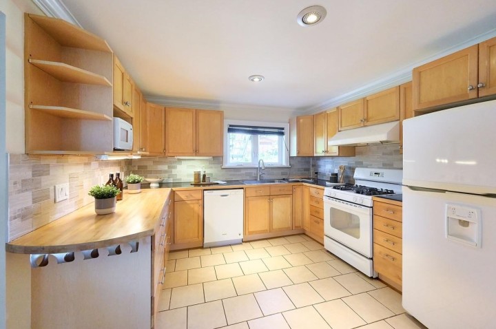 Photo 7 at 3081 E Georgia Street, Renfrew VE, Vancouver East