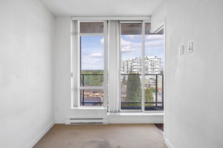 Photo 7 at 810 - 4815 Eldorado Mews, Collingwood VE, Vancouver East