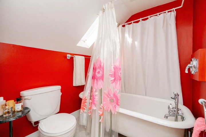 Photo 24 at 111 E 61st Avenue, South Vancouver, Vancouver East
