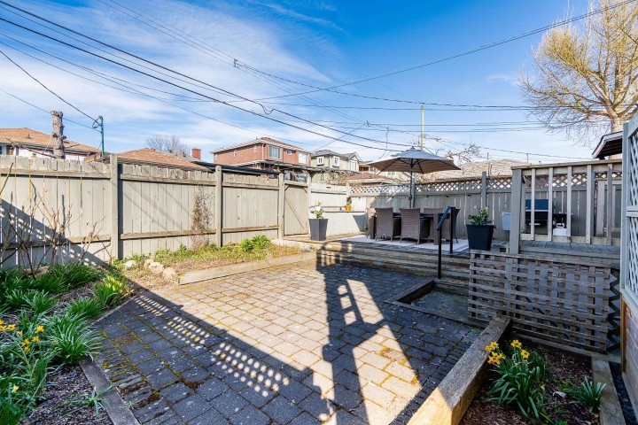 Photo 33 at 111 E 61st Avenue, South Vancouver, Vancouver East