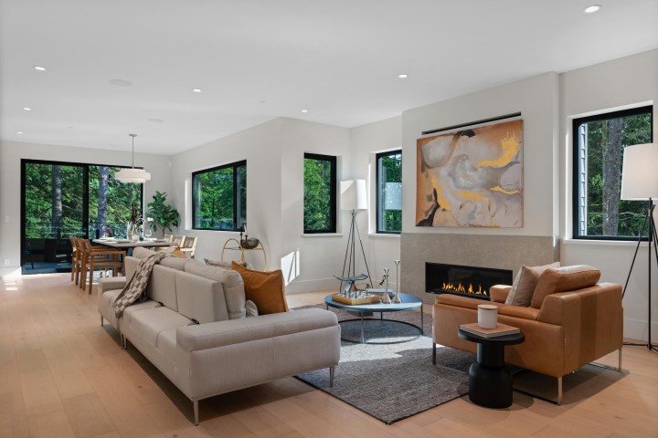 Photo 2 at 5663 Westport Road, Eagle Harbour, West Vancouver