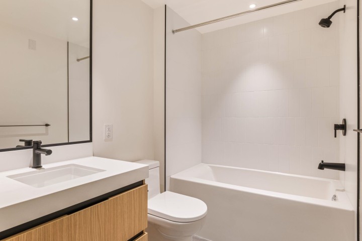 Photo 16 at 202 - 2235 E Broadway, Grandview Woodland, Vancouver East
