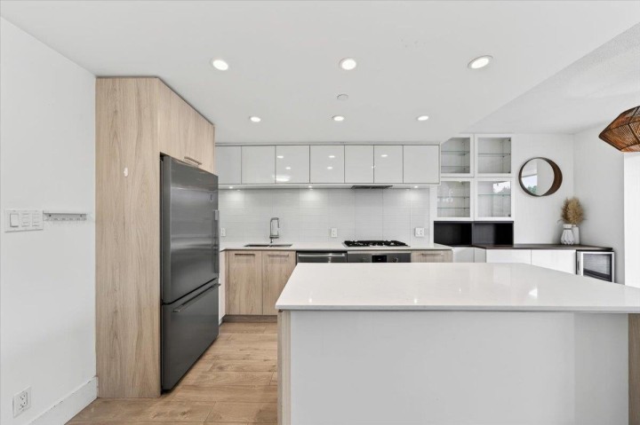 Photo 4 at 610 - 680 Seylynn Crescent, Lynnmour, North Vancouver