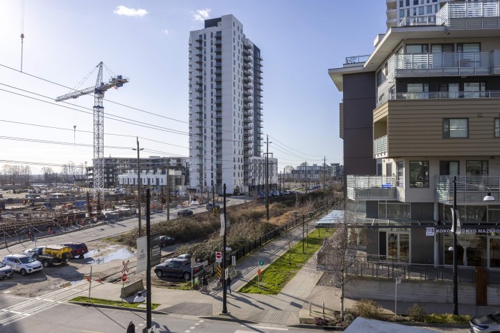 Photo 33 at 305 - 8580 River District Crossing, South Marine, Vancouver East