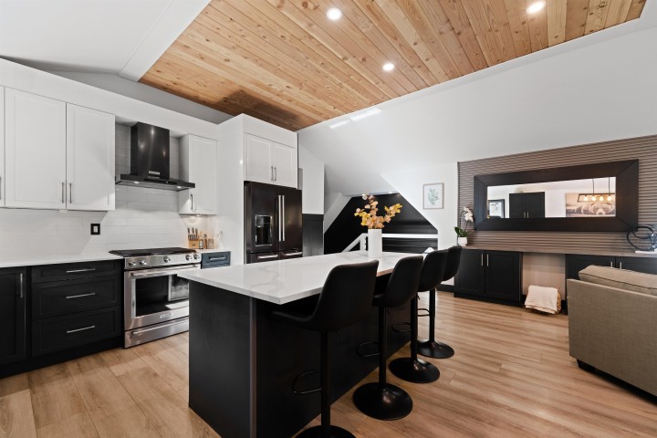 Photo 7 at 1430 Draycott Road, Lynn Valley, North Vancouver