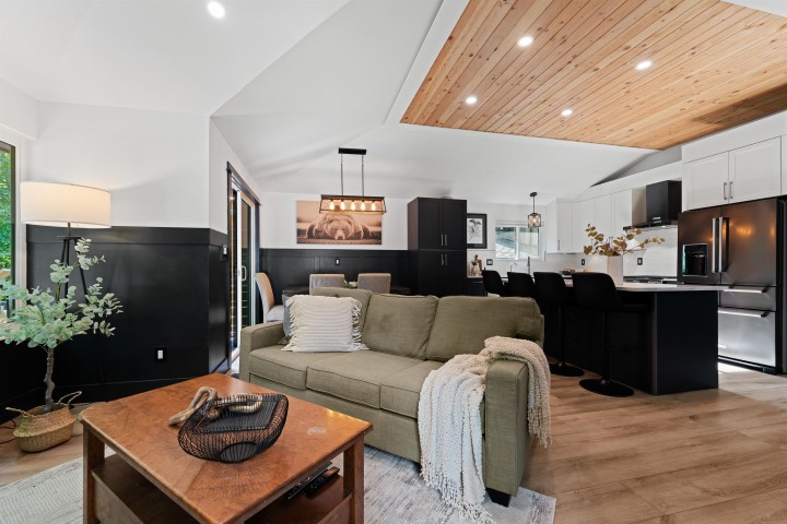 Photo 5 at 1430 Draycott Road, Lynn Valley, North Vancouver