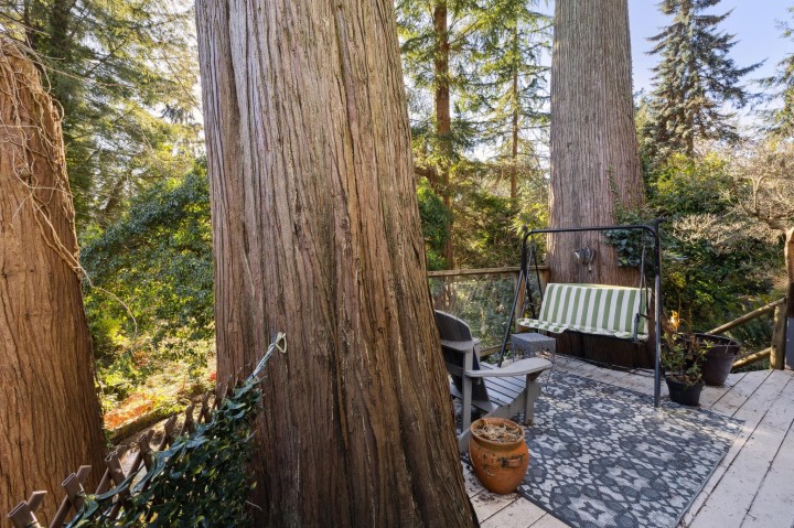 Photo 28 at 4028 Rose Crescent, Sandy Cove, West Vancouver