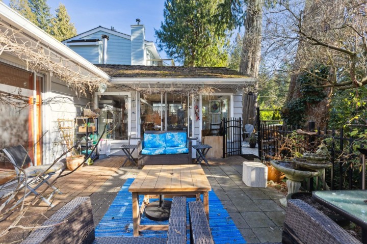 Photo 25 at 4028 Rose Crescent, Sandy Cove, West Vancouver