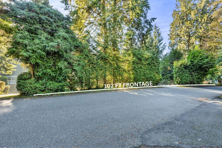 Photo 5 at 430 Macbeth Crescent, Cedardale, West Vancouver