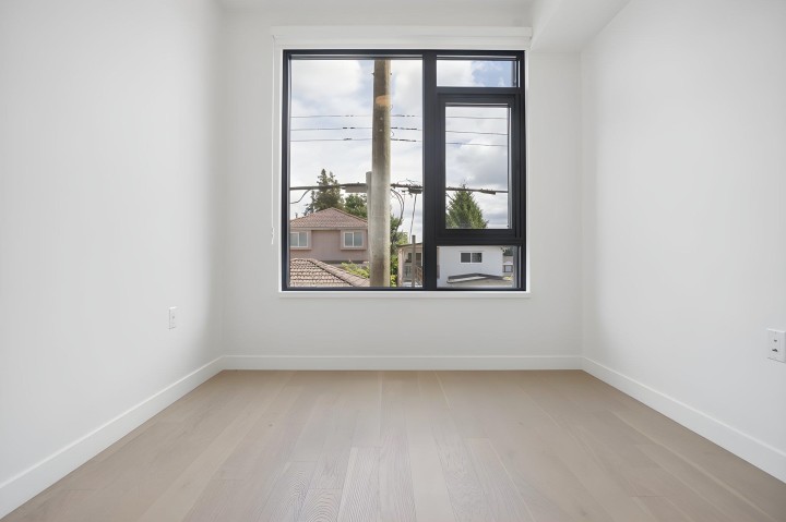 Photo 12 at 202 - 8398 Oak Street, Marpole, Vancouver West