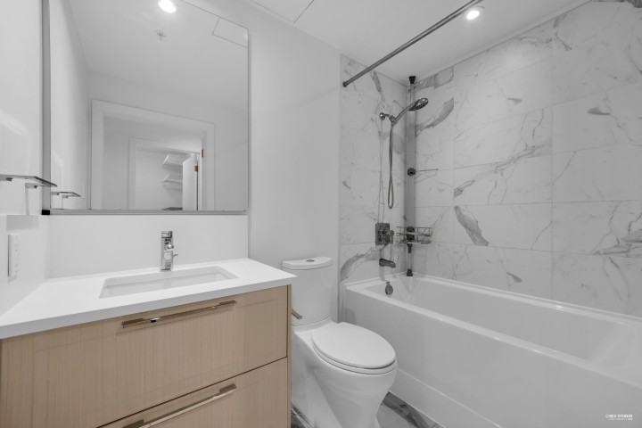 Photo 18 at 109 - 6677 Cambie Street, South Cambie, Vancouver West