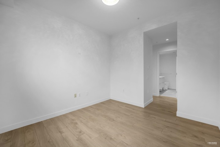 Photo 11 at 109 - 6677 Cambie Street, South Cambie, Vancouver West