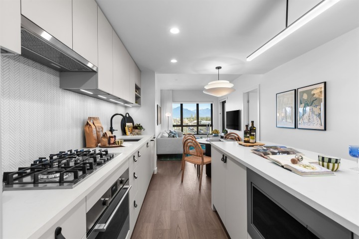 Photo 2 at 607 - 1680 E 12th Avenue, Grandview Woodland, Vancouver East