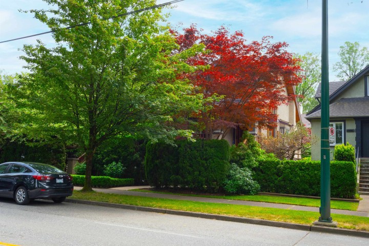 Photo 3 at 1978 W 12th Avenue, Kitsilano, Vancouver West