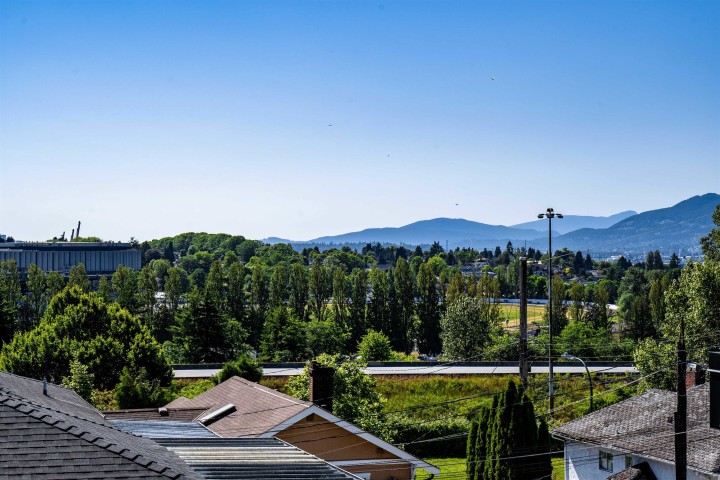 Photo 24 at 3439 Dundas Street, Hastings Sunrise, Vancouver East
