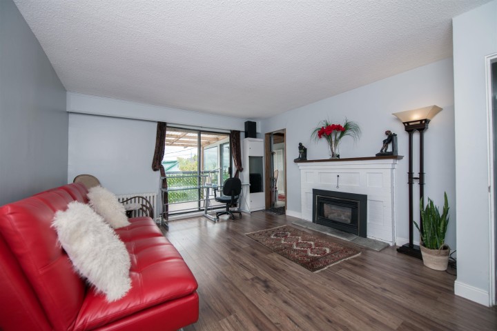 Photo 11 at 3439 Dundas Street, Hastings Sunrise, Vancouver East