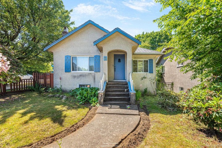 Photo 1 at 6 W King Edward Avenue, Cambie, Vancouver West