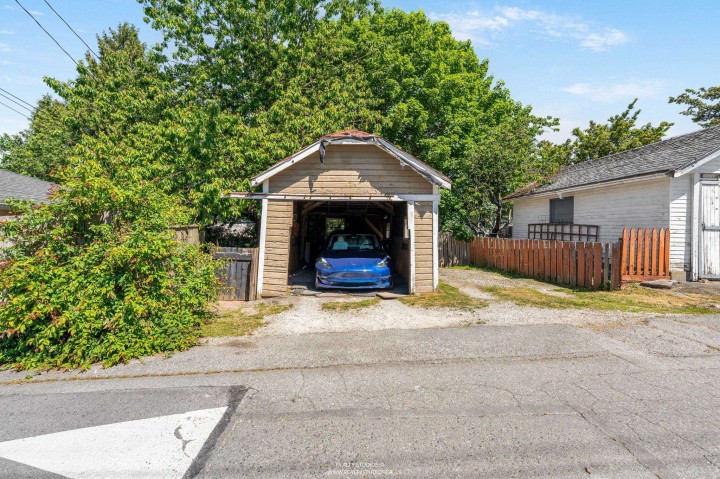 Photo 4 at 12 W King Edward Avenue, Cambie, Vancouver West