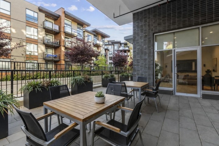 Photo 18 at 414 - 725 Marine Drive, Harbourside, North Vancouver