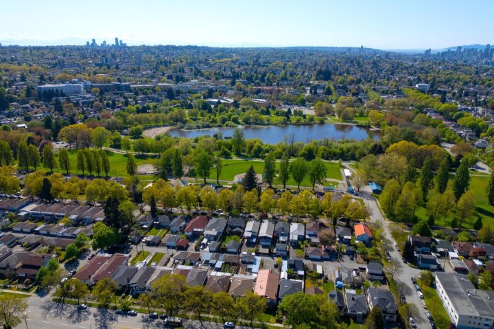 Photo 5 at 3178 Garden Drive, Grandview Woodland, Vancouver East
