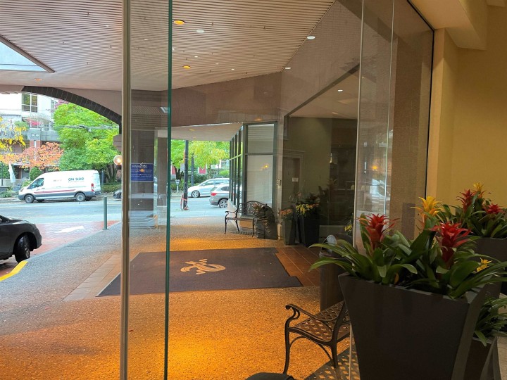 Photo 11 at 512 - 838 Hamilton Street, Downtown VW, Vancouver West
