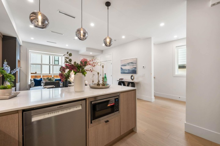 Photo 16 at 3 - 3065 Charles Street, Renfrew VE, Vancouver East