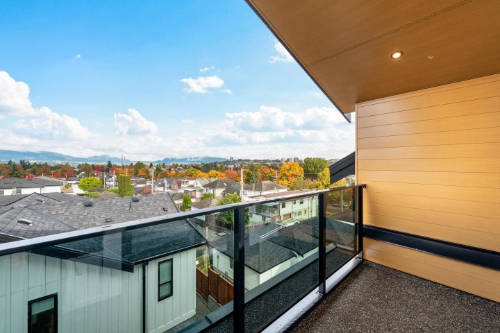 Photo 24 at 3 - 3065 Charles Street, Renfrew VE, Vancouver East