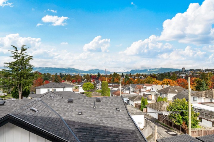 Photo 25 at 3 - 3065 Charles Street, Renfrew VE, Vancouver East